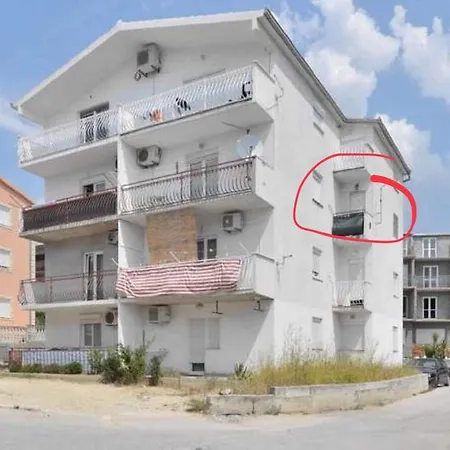 아파트 Apartman Ani 포드스트라나