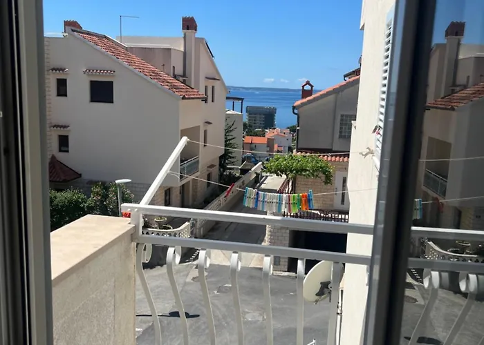 Apartman Ani * Podstrana