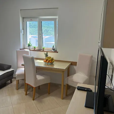 Apartman Ani 아파트 포드스트라나